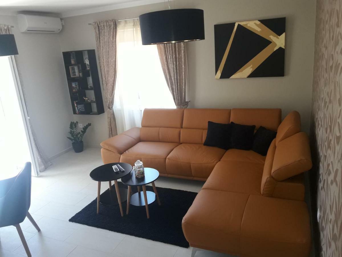 Apartman Nia 자다르 외부 사진